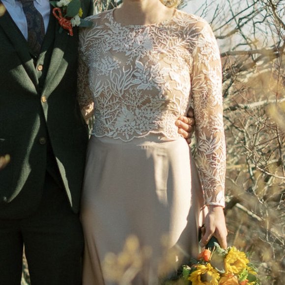 Two piece handmade silk & lace wedding dress - Picture 2 of 7